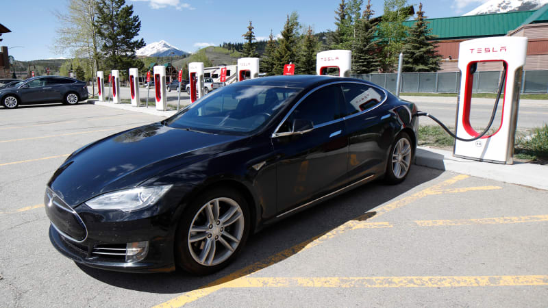 Elon Musk: Tesla still plans to grow Supercharging network after ...